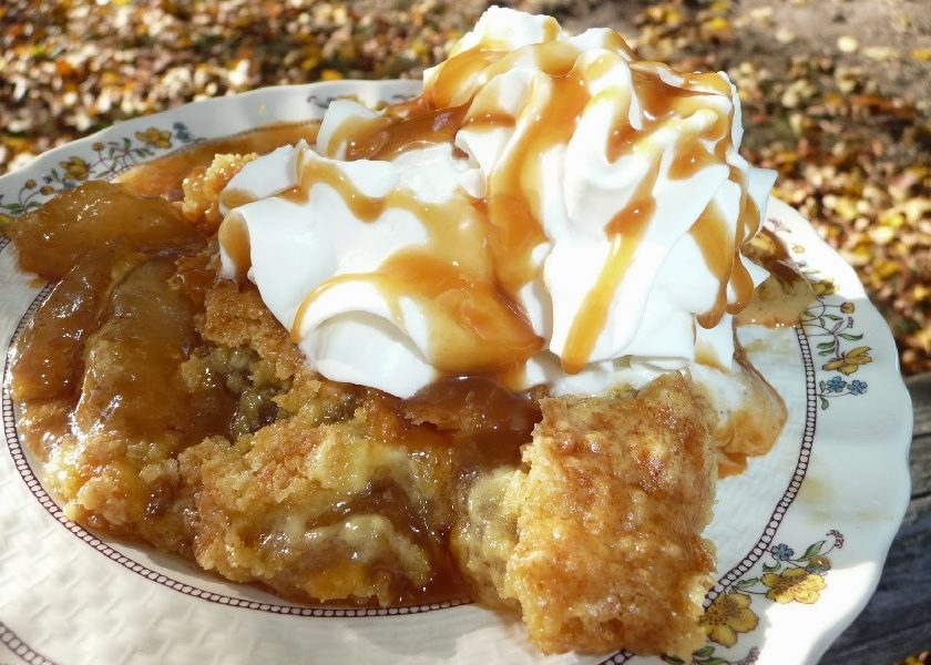 Caramel Apple Dump Cake Just 4 Ingredients!! Caramel Apple Dump Cake Just 4 Ingredients!!
