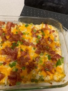 EASY CHEESY LOADED CAULIFLOWER CASSEROLE RECIPE