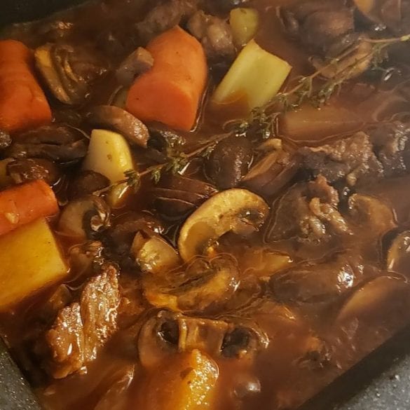 SLOW COOKER BEEF BOURGUIGNON