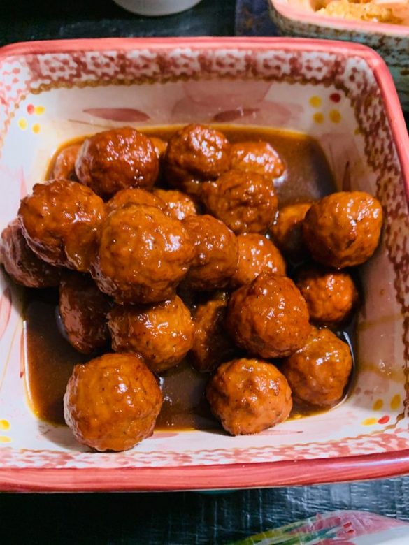 Tangy Sweet Slow Cooker Meatballs
