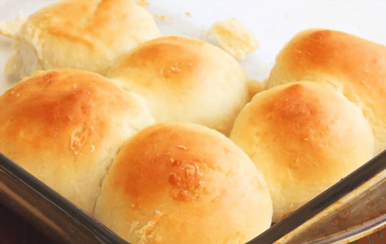 Old Fashioned Soft And Buttery Yeast Rolls