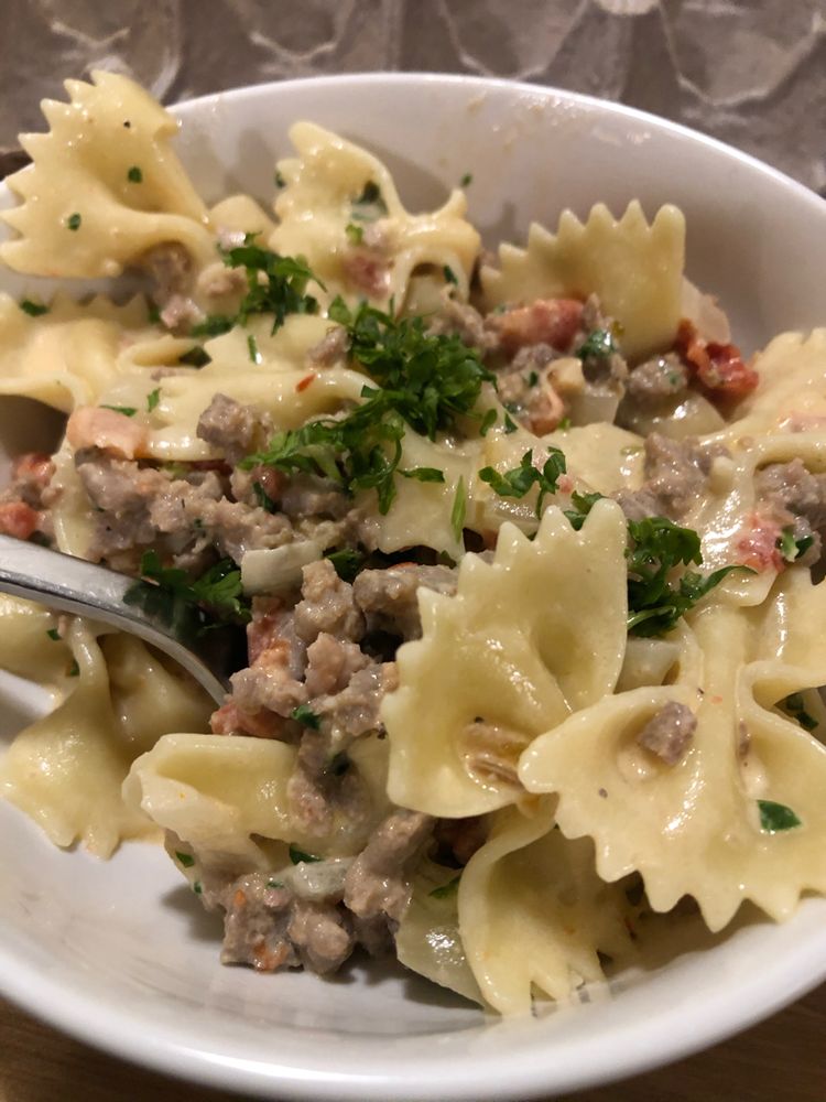 ITALIAN SAUSAGE BOW TIE PASTA