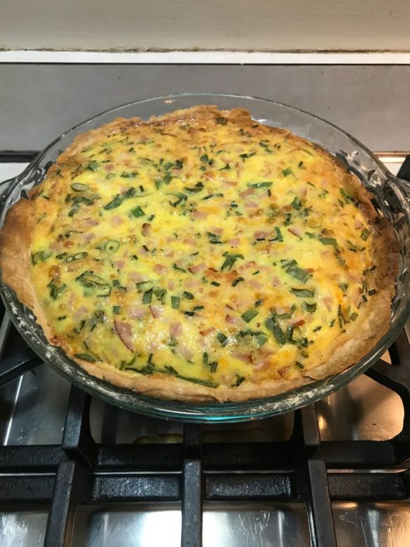 Eggs Benedict Quiche with Hollandaise Sauce