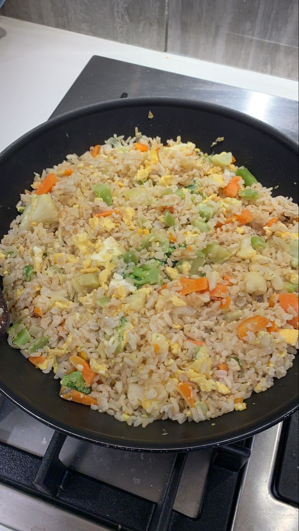 https://cookitonce.com/wp-content/uploads/2021/10/INSTANT-POT-FRIED-RICE-HIBACHI-FRIED-RICE.jpg