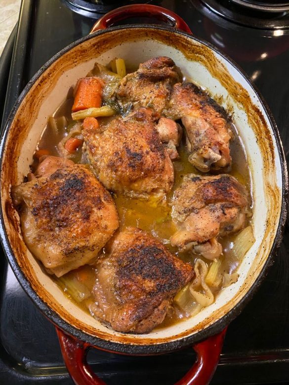 BRAISED CHICKEN (WITH VEGETABLES AND GRAVY)