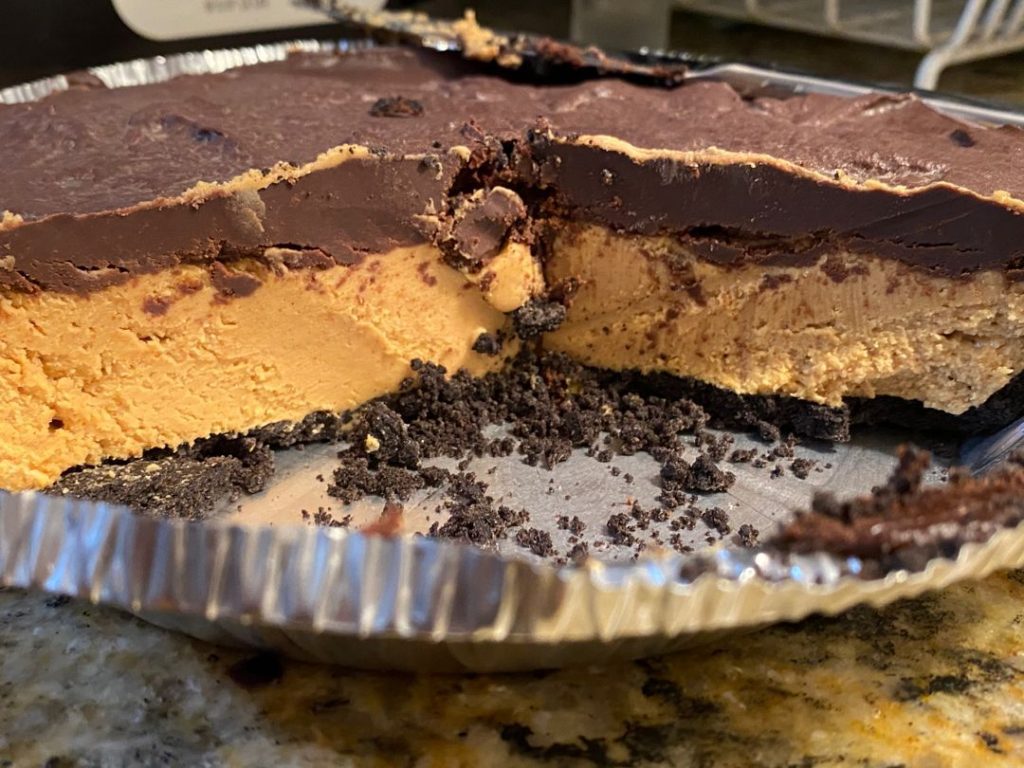 No Bake Cream Cheese Peanut Butter Pie