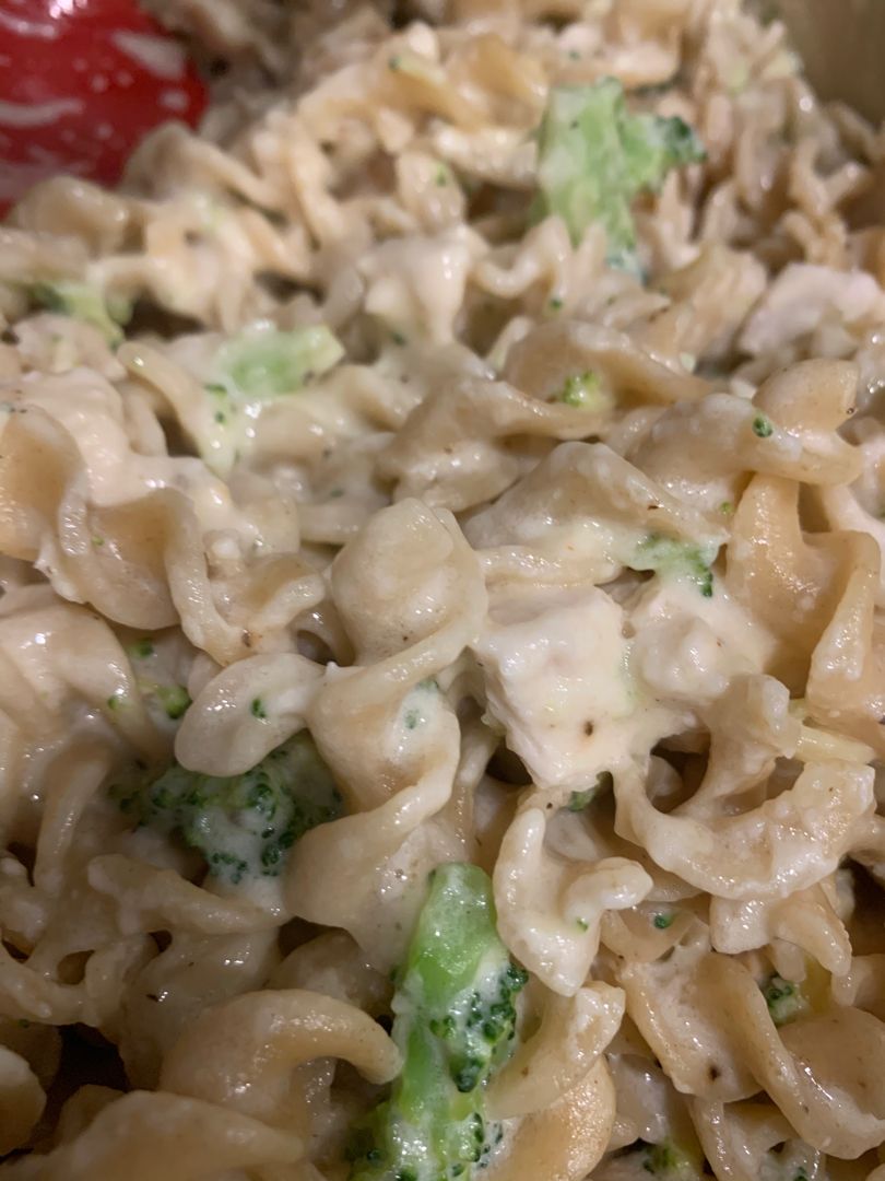 Chicken Broccoli Macaroni And Cheese With Bacon