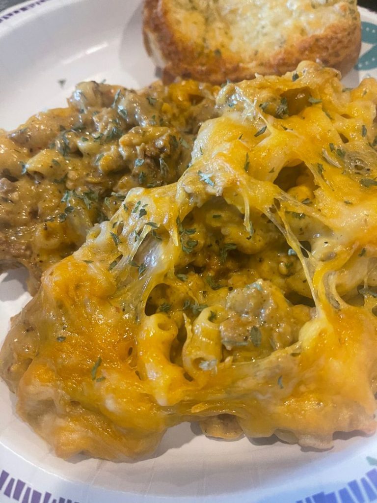 MACARONI AND BEEF WITH CHEESE