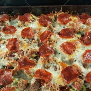 LOW-CARB PIZZA CASSEROLE